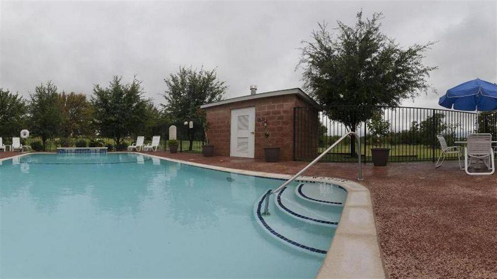Hotel Express & Decatur, Tx By Ihg 3*