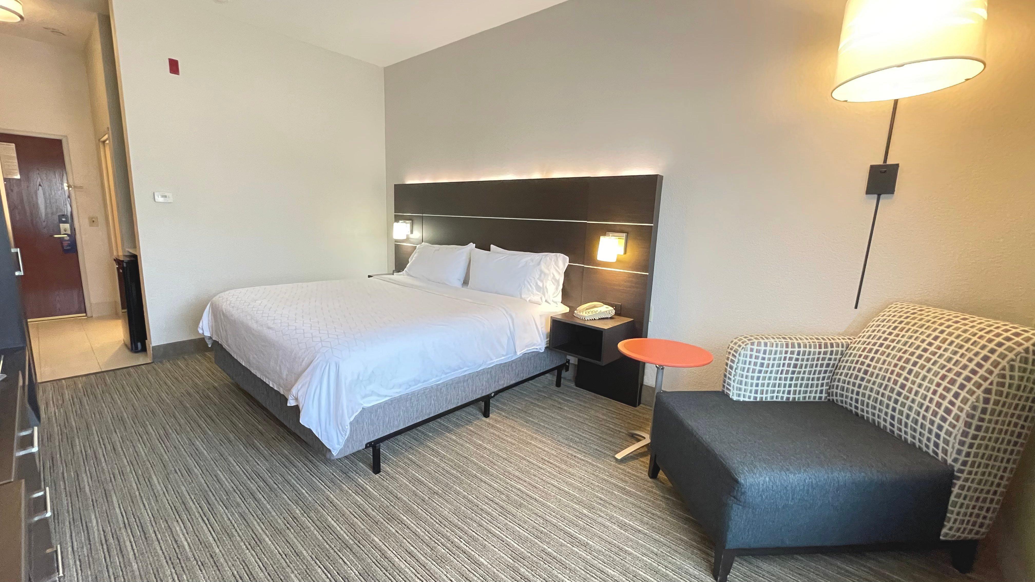 Express & Decatur, Tx By Ihg 3*