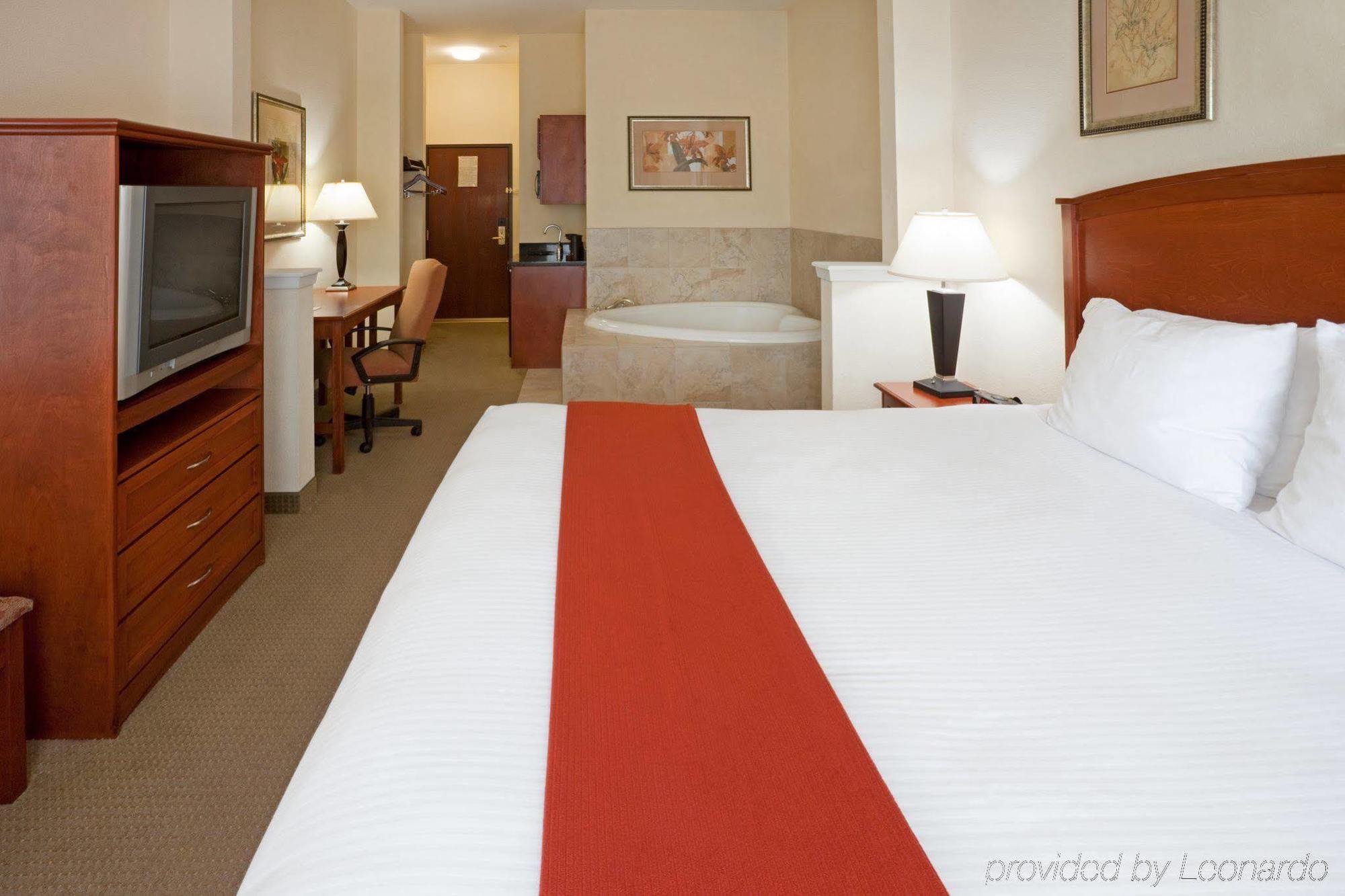 Express & Decatur, Tx By Ihg Decatur